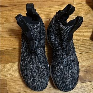 Nike Black and Gray Athletic Shoes